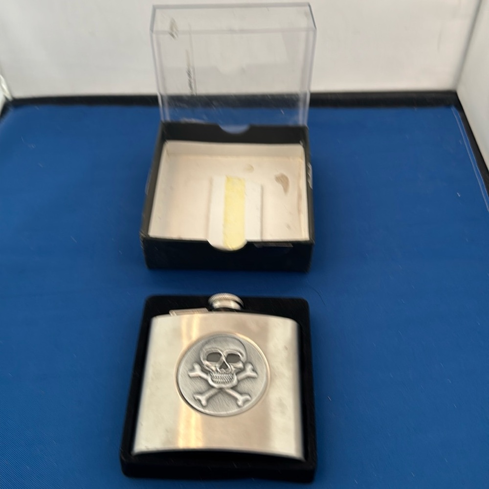 Flask stainless steel‎ 5 ounces